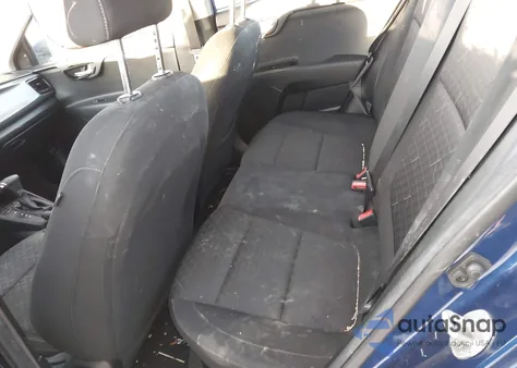 2019 Kia Rio S z USA, uszkodzony, nr VIN 3KPA24AB7KE205573